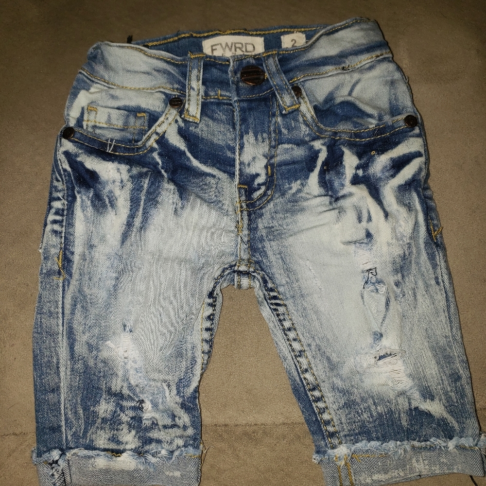 Knee length shorts